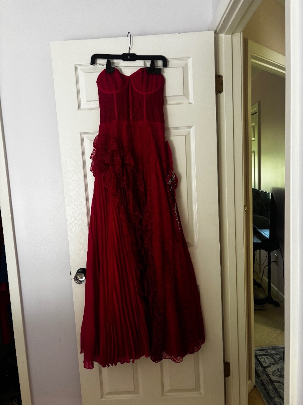 Alice and Olivia gown size 8, new with tags